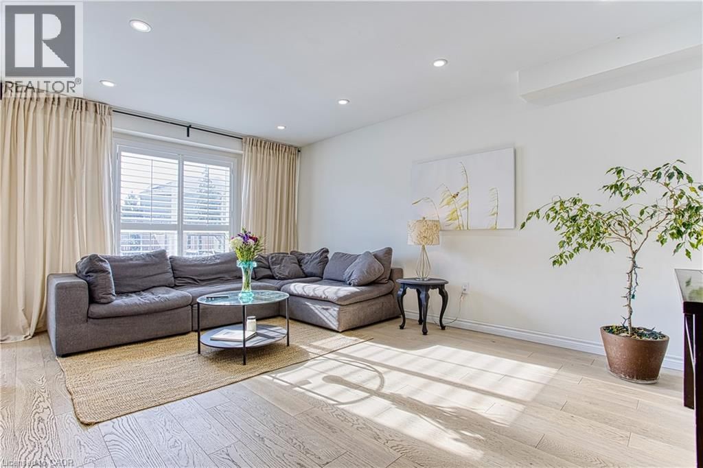 32 HUDSON DRIVE Image 12