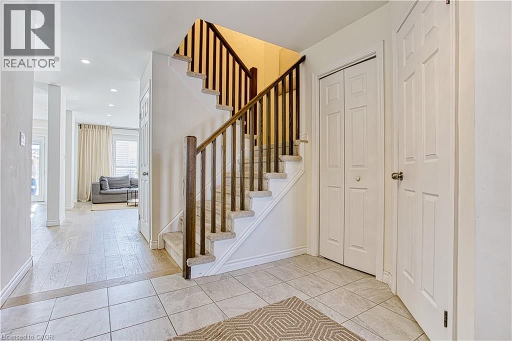 32 HUDSON DRIVE Image 14