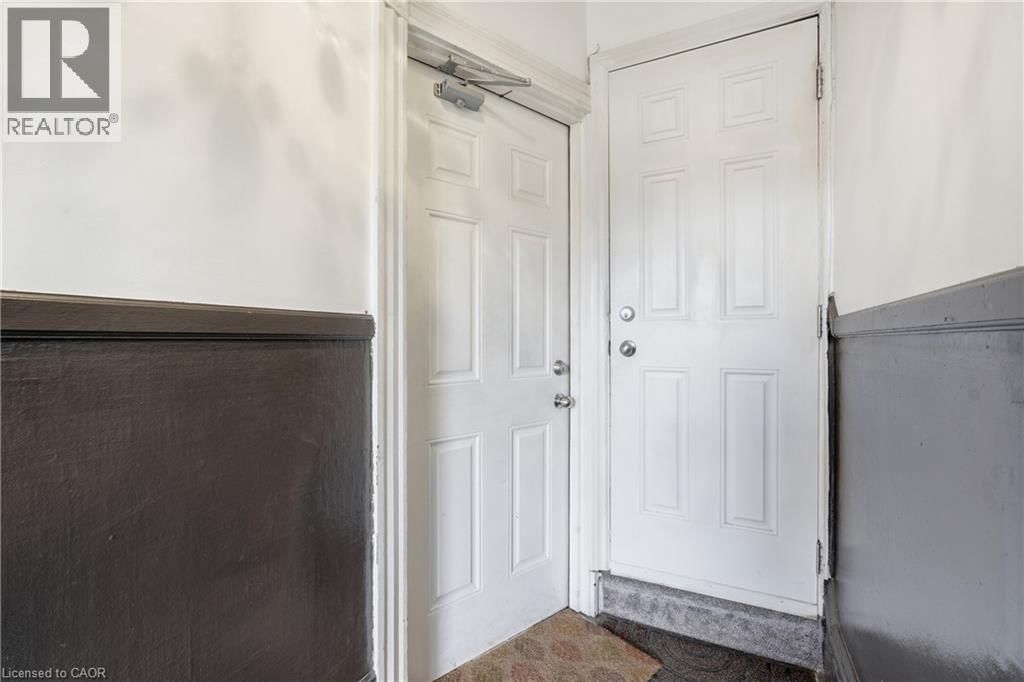 309 MARY STREET Image 13