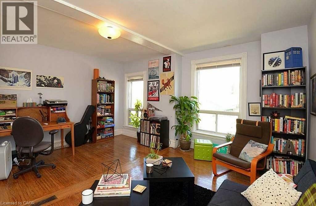 309 MARY STREET Image 14