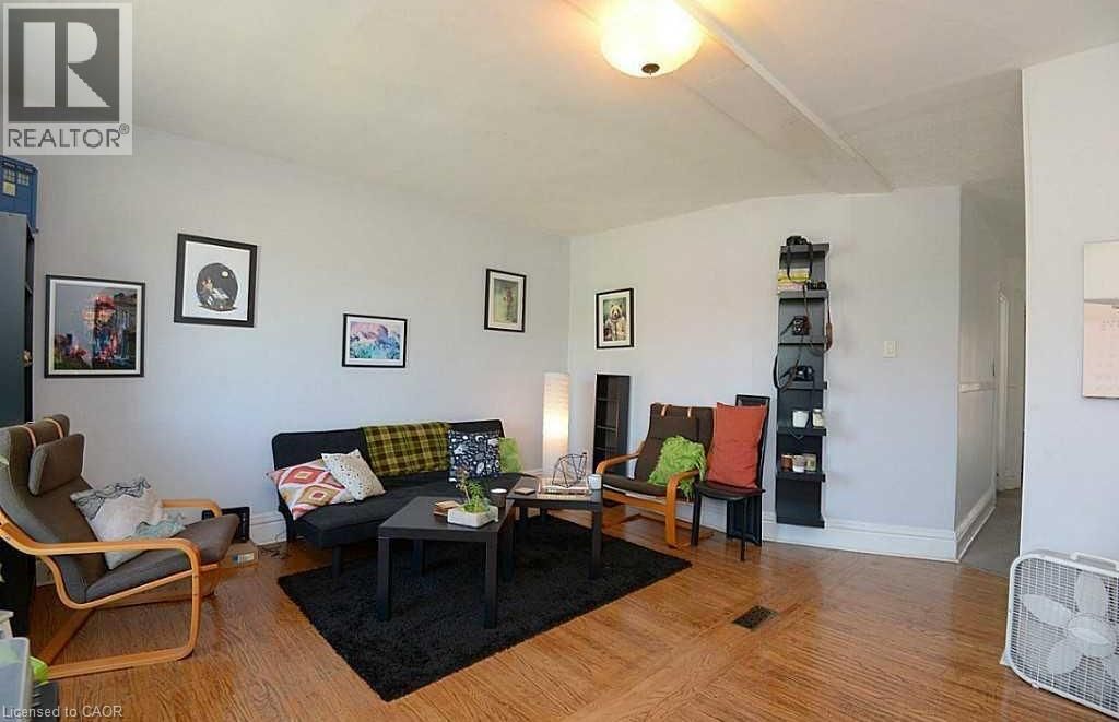 309 MARY STREET Image 15