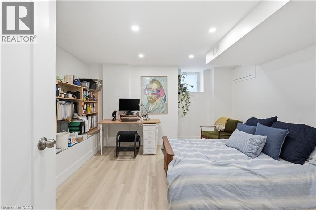 309 MARY STREET Image 19