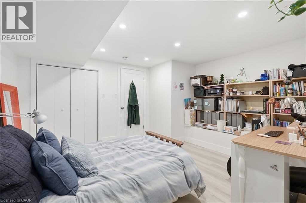 309 MARY STREET Image 21