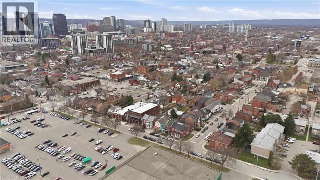 309 MARY STREET Image 30