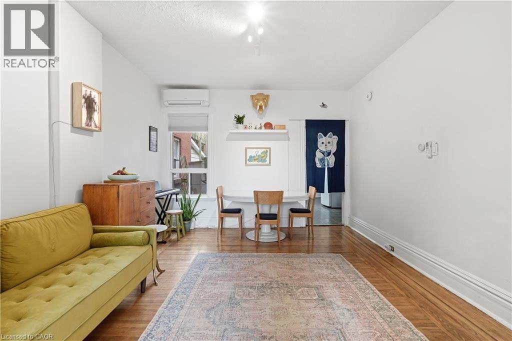 309 MARY STREET Image 4