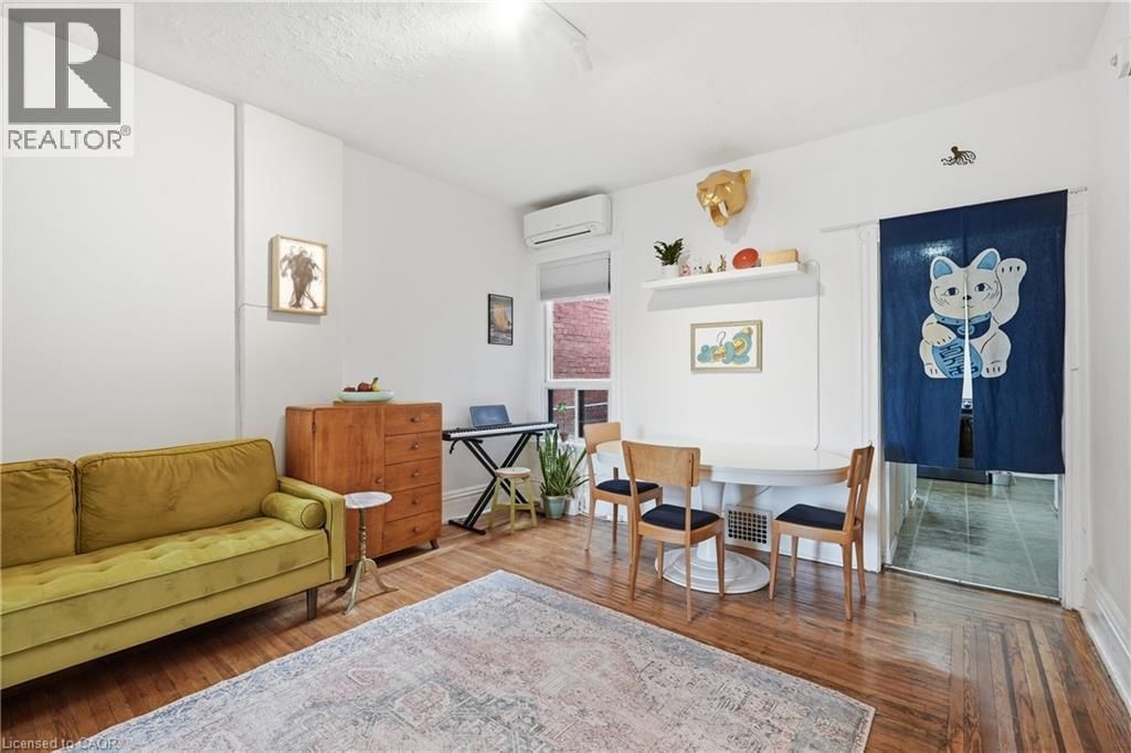 309 MARY STREET Image 6