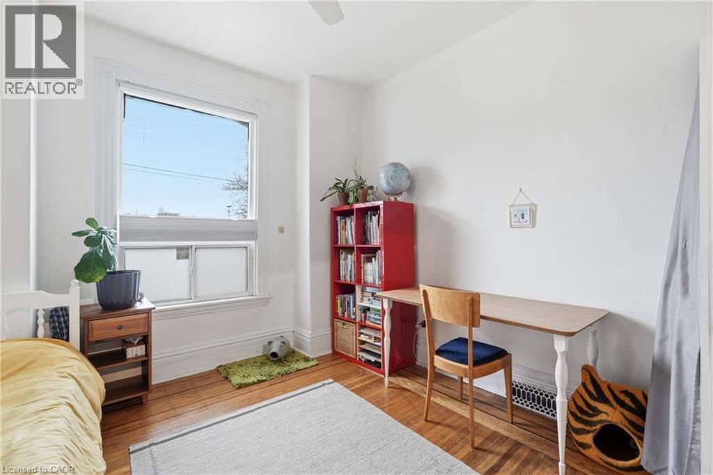 309 MARY STREET Image 8