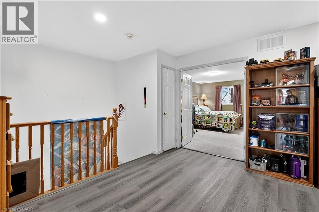 W - 380 HIGHLAND ROAD Image 13