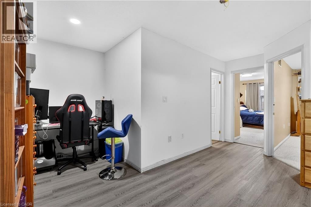 W - 380 HIGHLAND ROAD Image 14