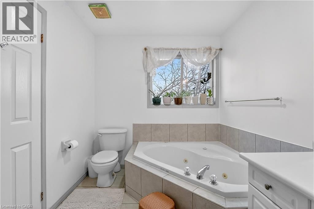 W - 380 HIGHLAND ROAD Image 16