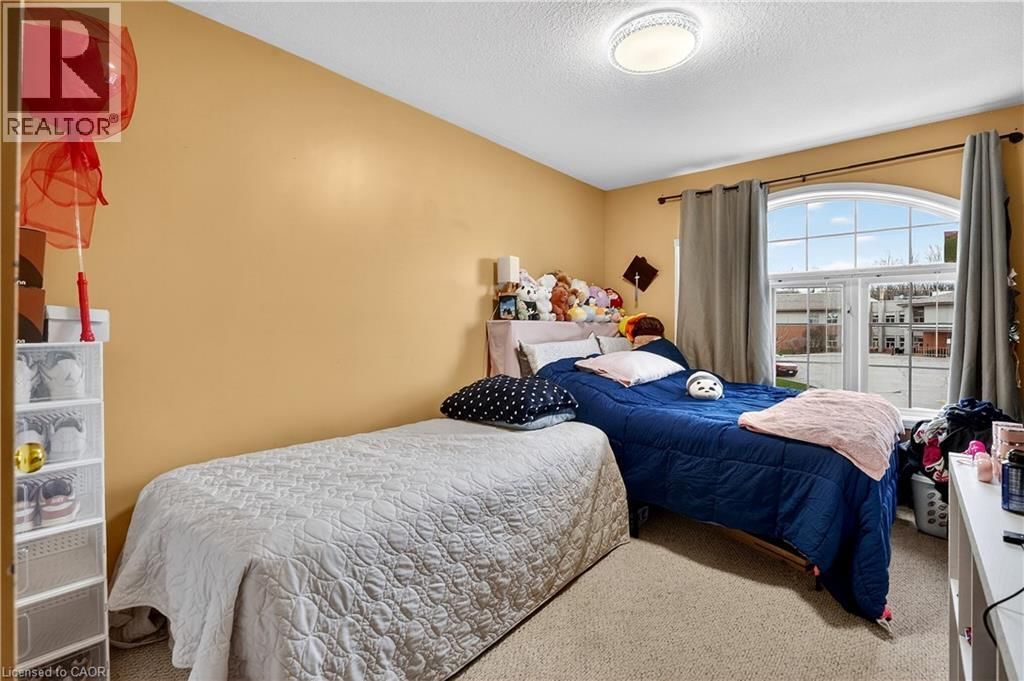 W - 380 HIGHLAND ROAD Image 19