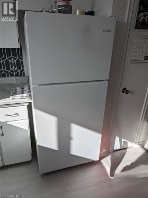 3 - 36 GRAHAM AVENUE Image 2