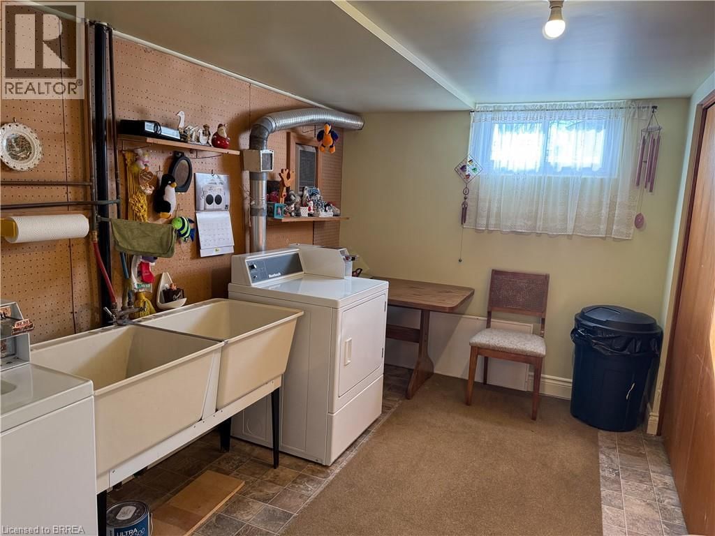 3 - 36 GRAHAM AVENUE Image 23