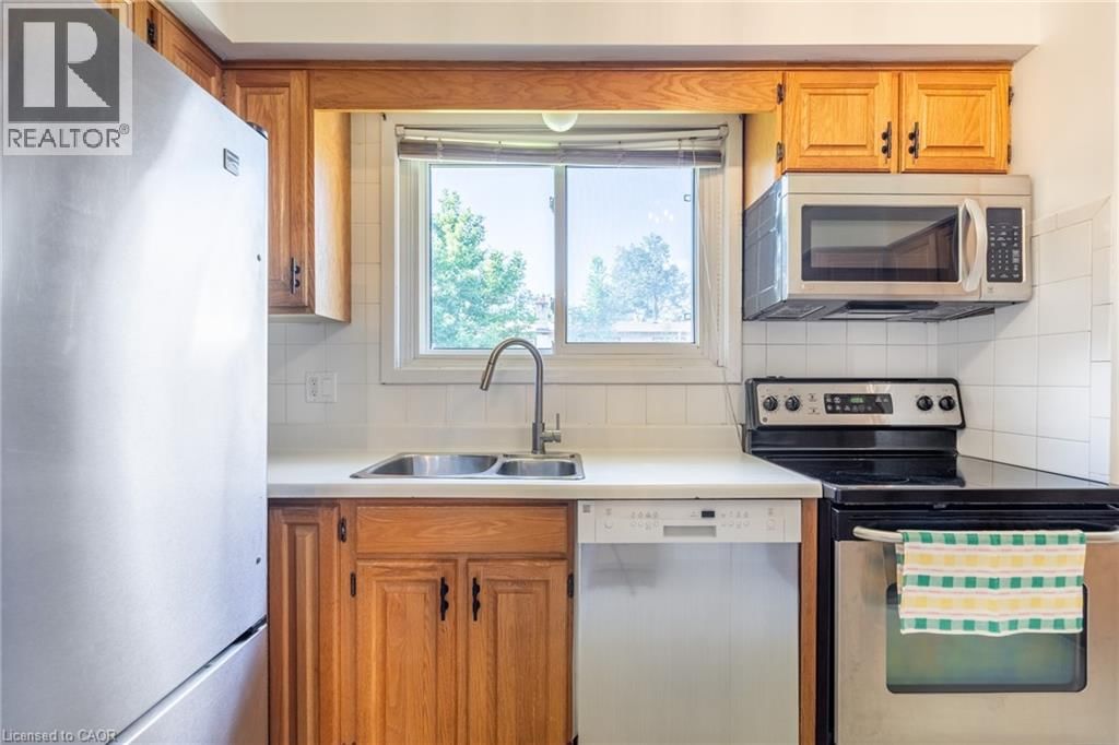 9 DIANNE COURT Image 15