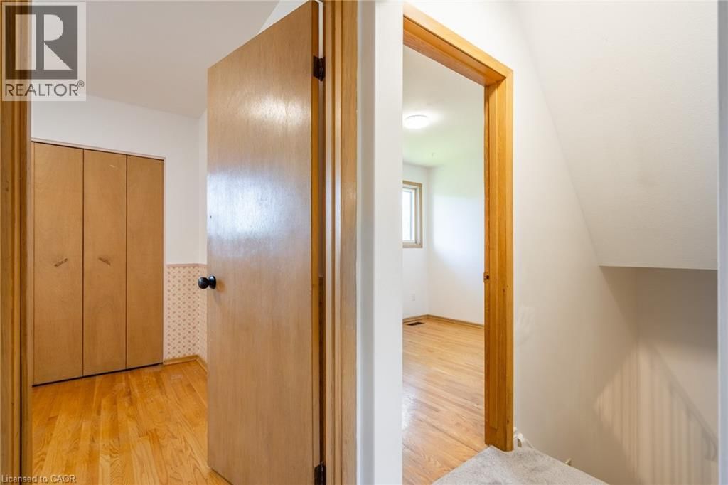 9 DIANNE COURT Image 17