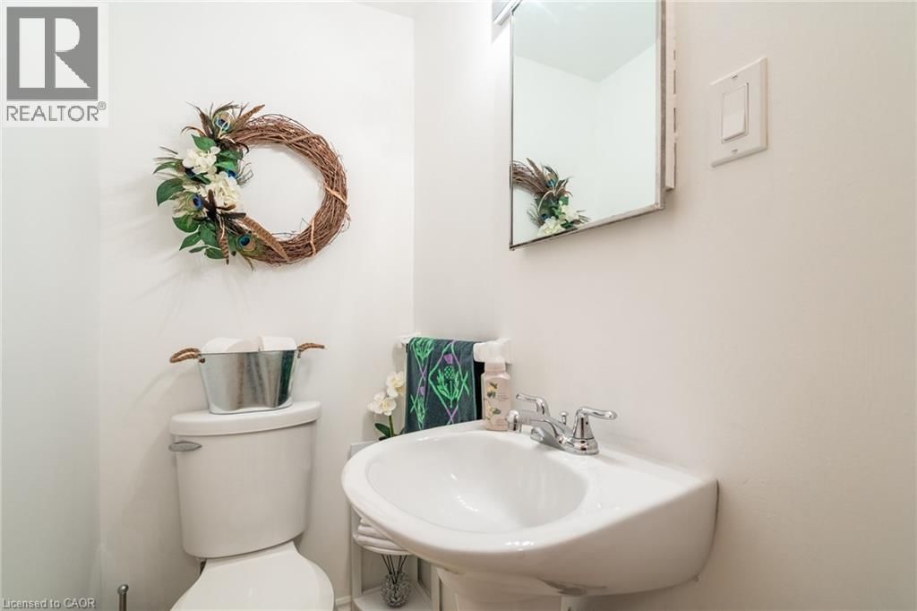 9 DIANNE COURT Image 32