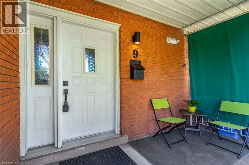 9 DIANNE COURT Image 4