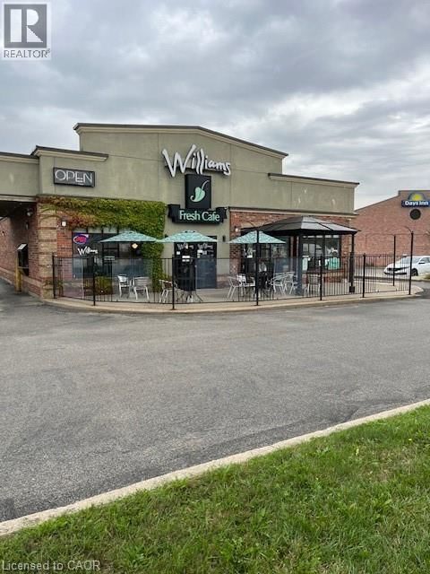 4500 KING STREET EAST Image 1