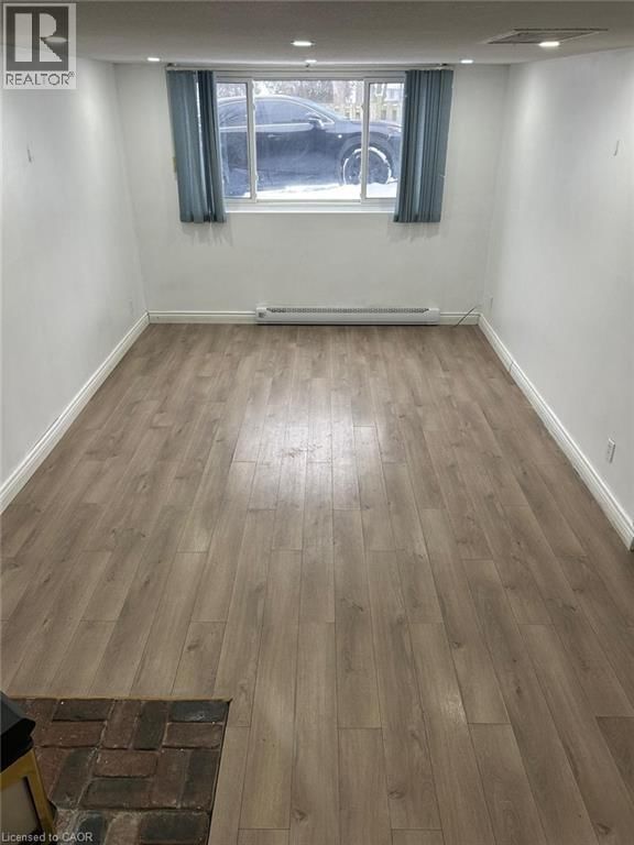 744 PARKVIEW CRESCENT Image 12