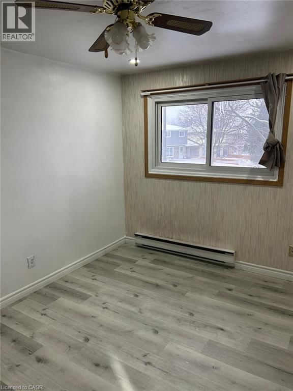 744 PARKVIEW CRESCENT Image 15