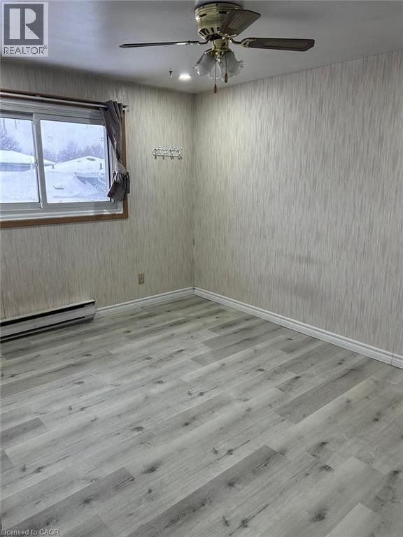 744 PARKVIEW CRESCENT Image 16