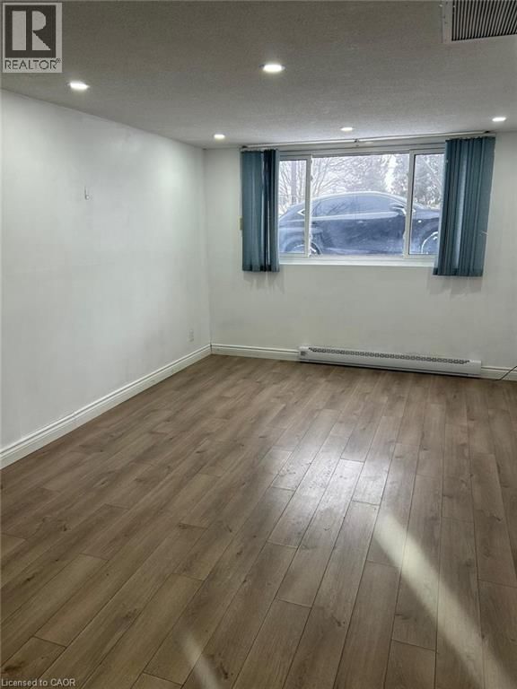 744 PARKVIEW CRESCENT Image 17