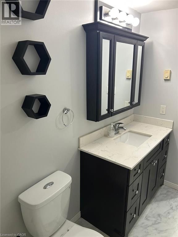 744 PARKVIEW CRESCENT Image 18