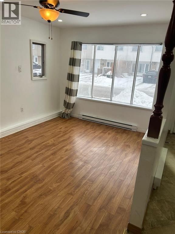 744 PARKVIEW CRESCENT Image 6