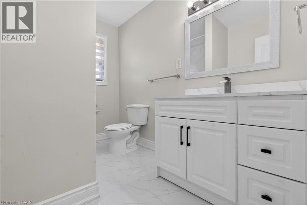 53 NICKLIN CRESCENT Image 24