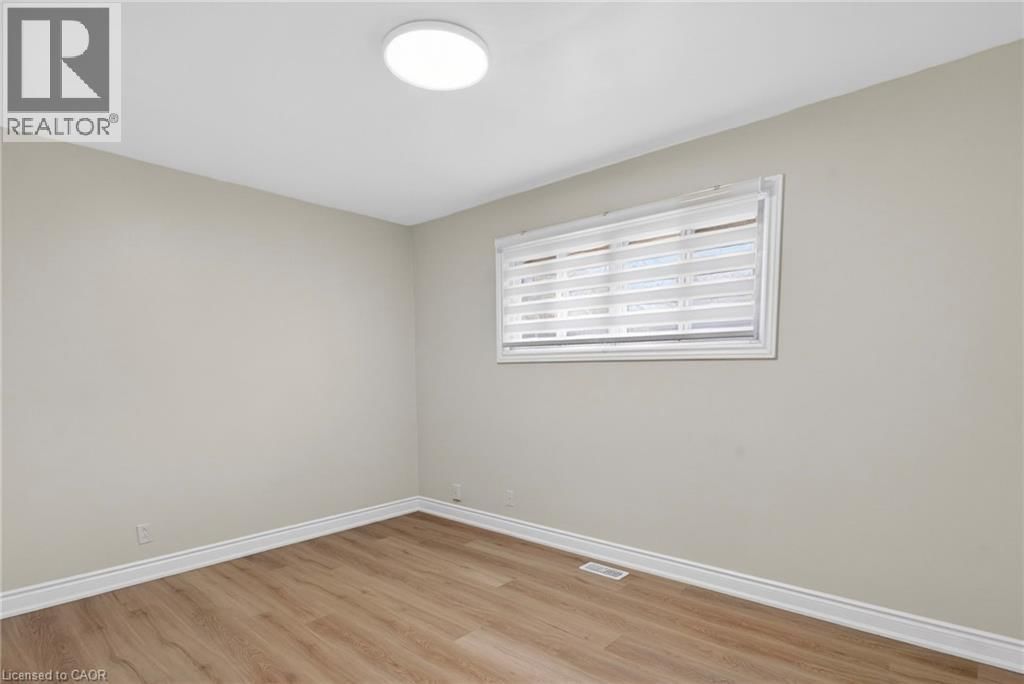 53 NICKLIN CRESCENT Image 29