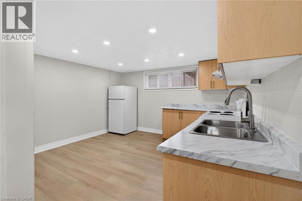 53 NICKLIN CRESCENT Image 40