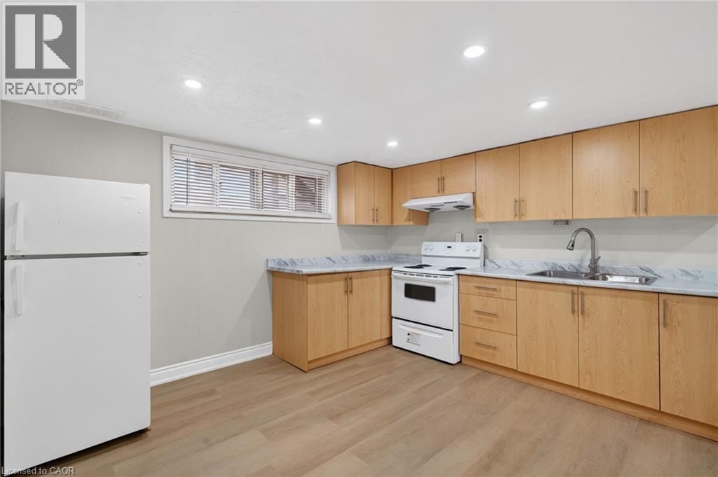 53 NICKLIN CRESCENT Image 41