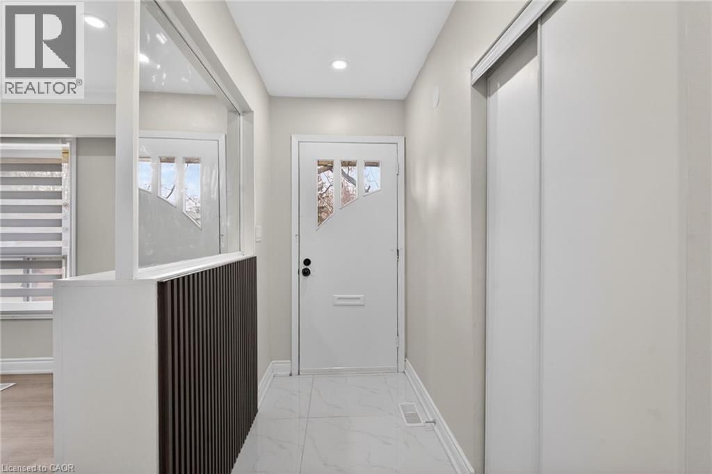 53 NICKLIN CRESCENT Image 7