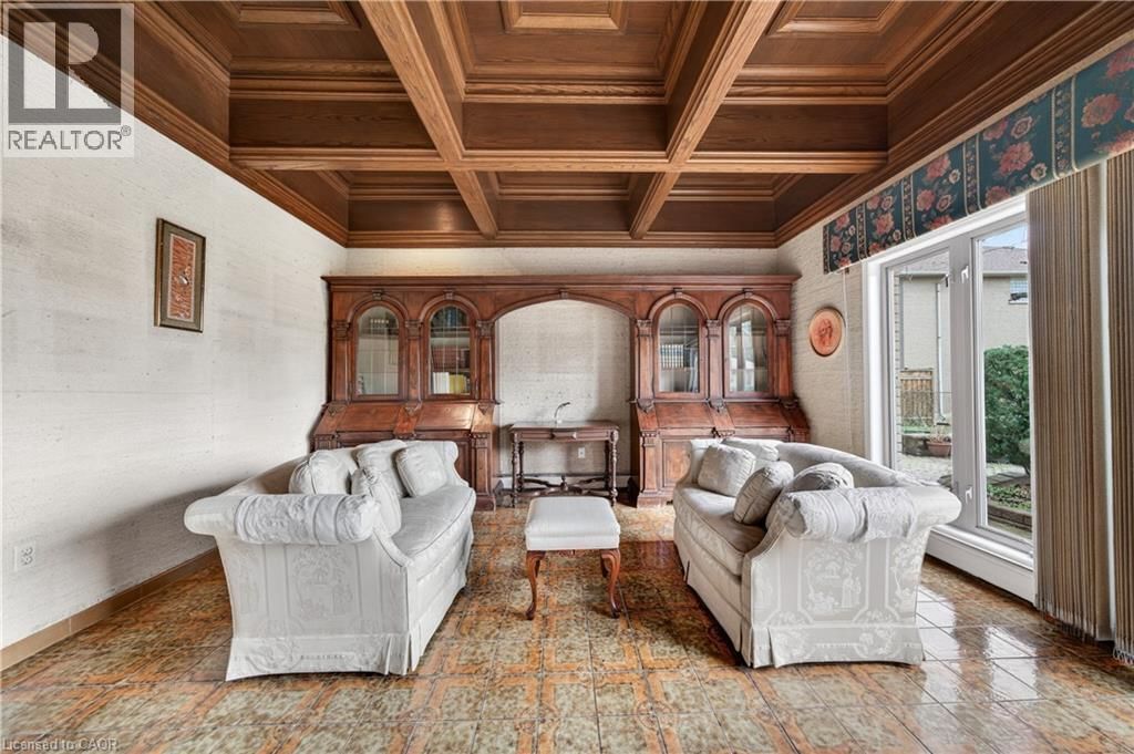 213 STONE CHURCH ROAD WEST Image 17