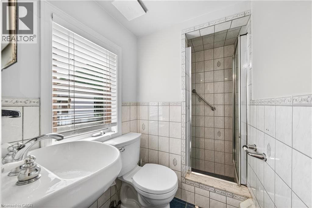 213 STONE CHURCH ROAD WEST Image 18