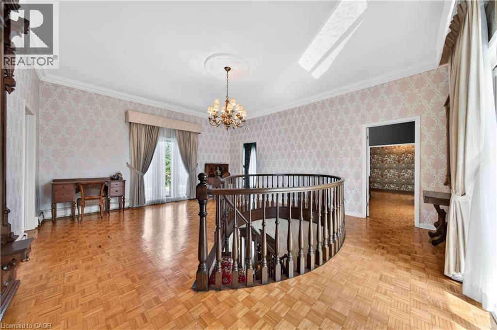 213 STONE CHURCH ROAD WEST Image 20