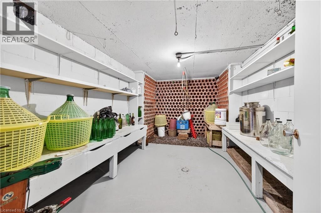 213 STONE CHURCH ROAD WEST Image 36