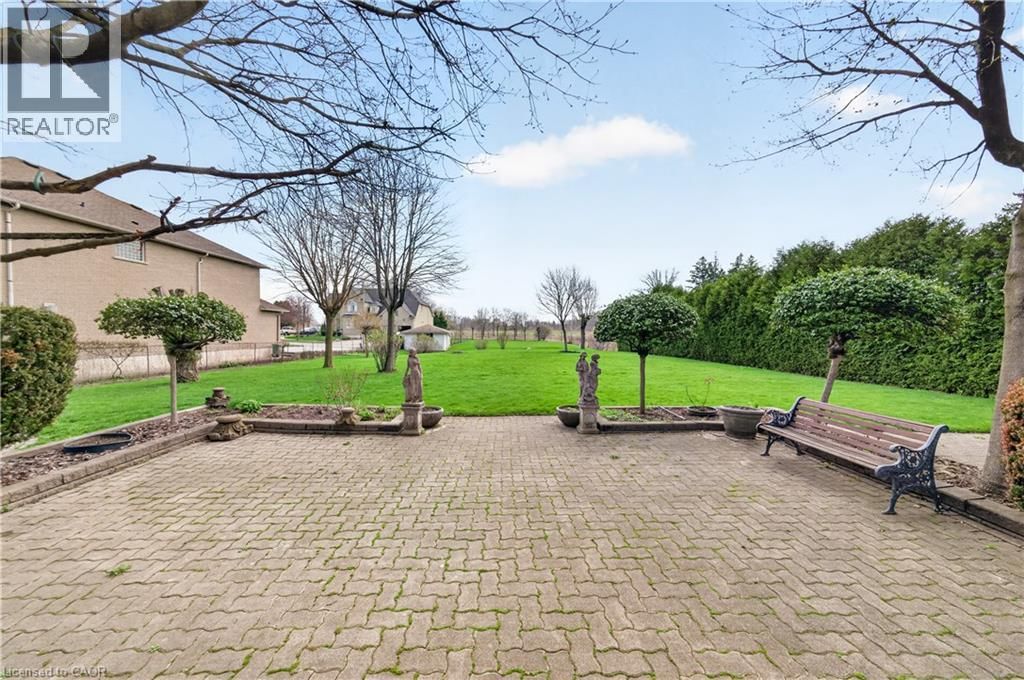 213 STONE CHURCH ROAD WEST Image 40