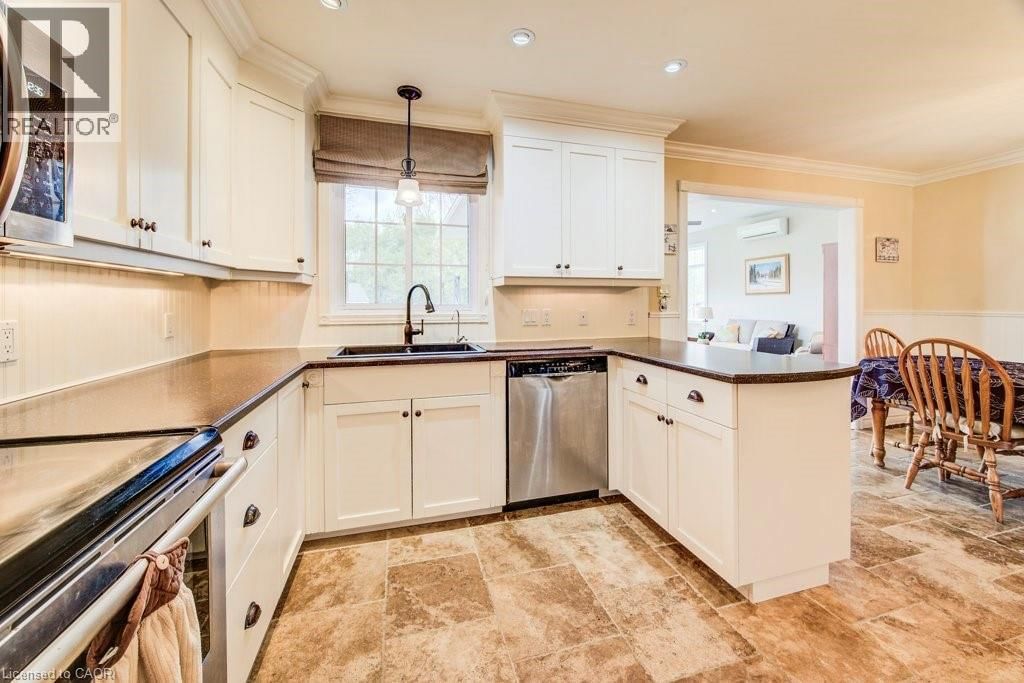 8 BLUEJAY ROAD Image 25