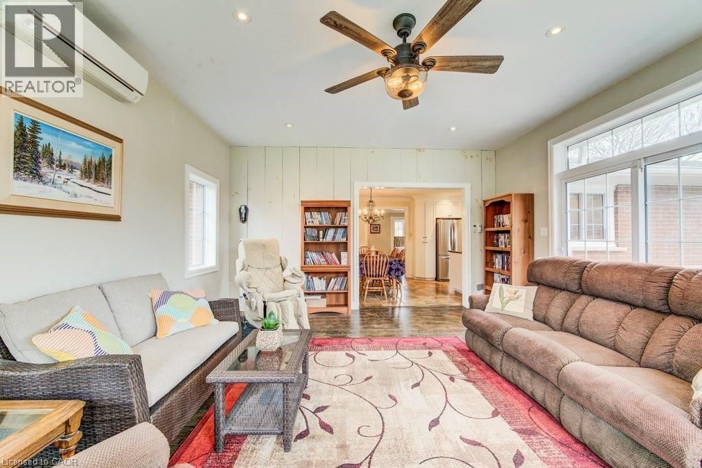 8 BLUEJAY ROAD Image 29