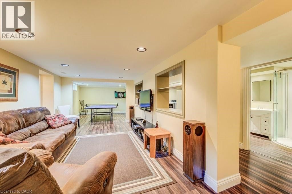 8 BLUEJAY ROAD Image 30