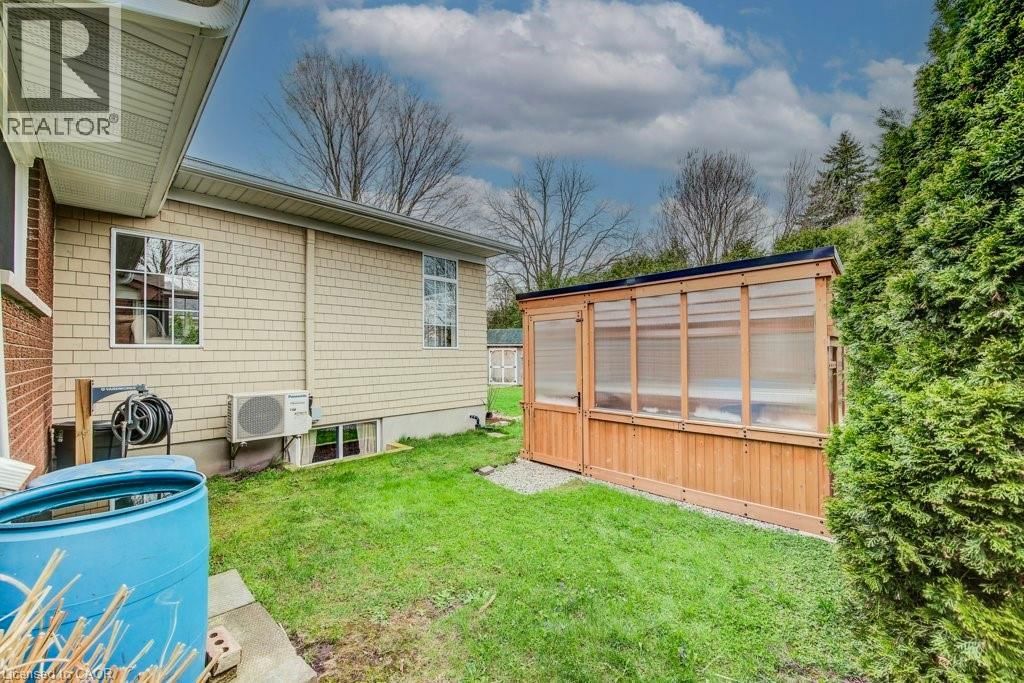 8 BLUEJAY ROAD Image 39