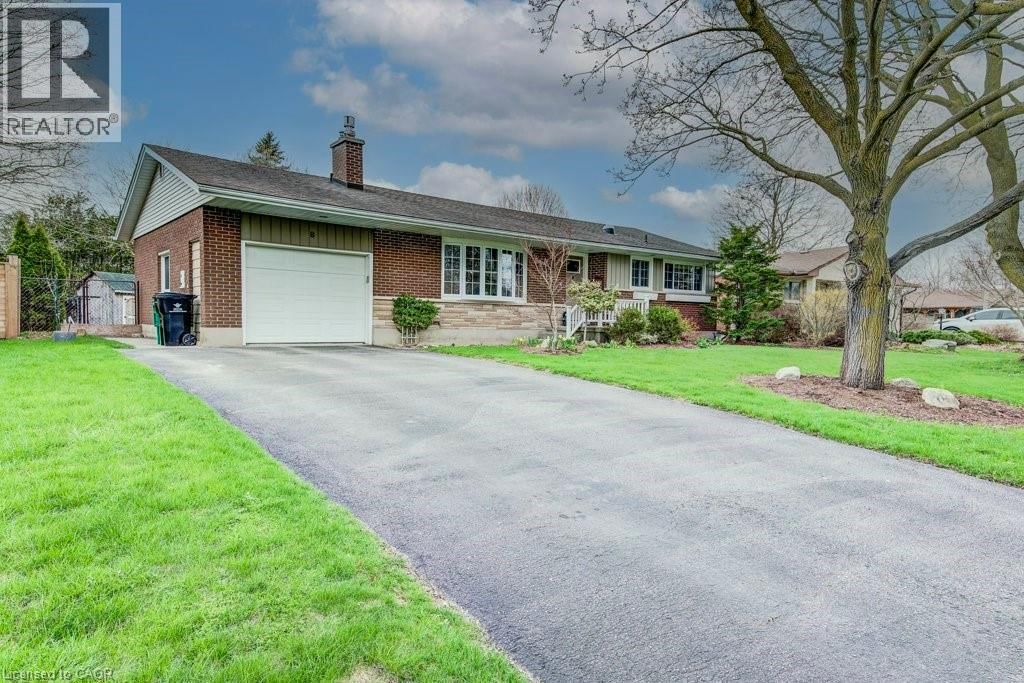 8 BLUEJAY ROAD Image 4