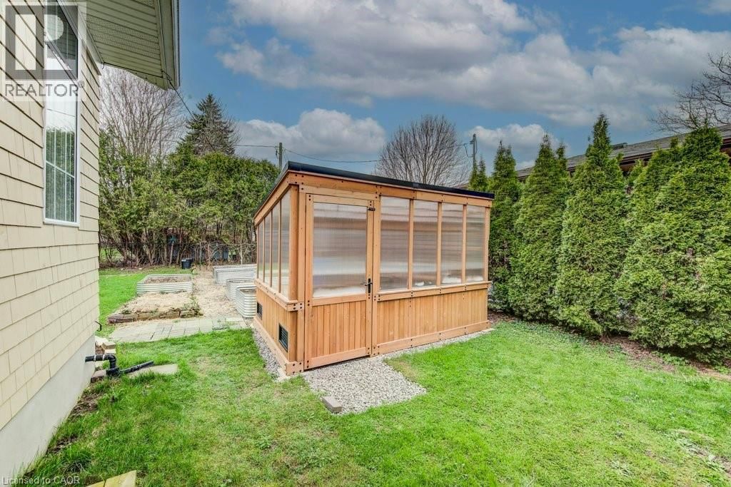 8 BLUEJAY ROAD Image 40