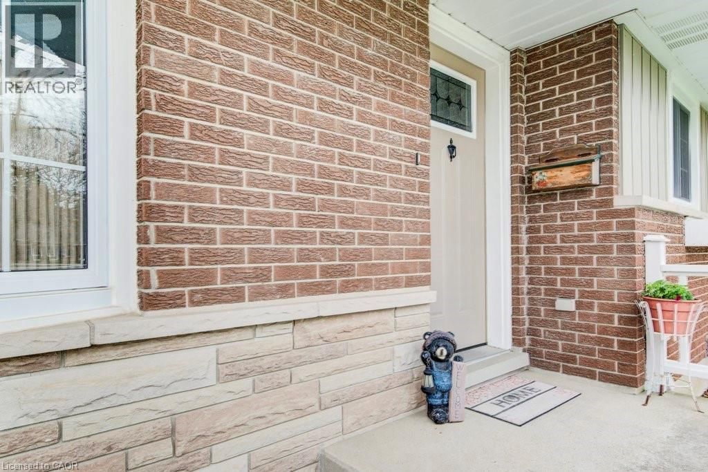 8 BLUEJAY ROAD Image 6