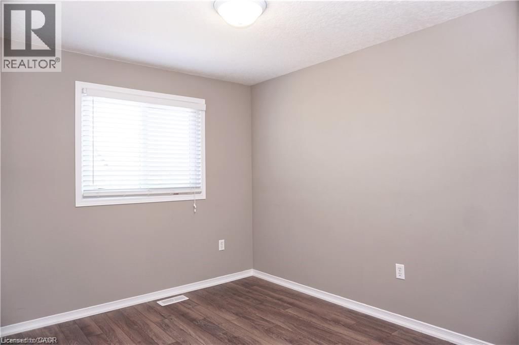 40 MADELEINE STREET Image 18