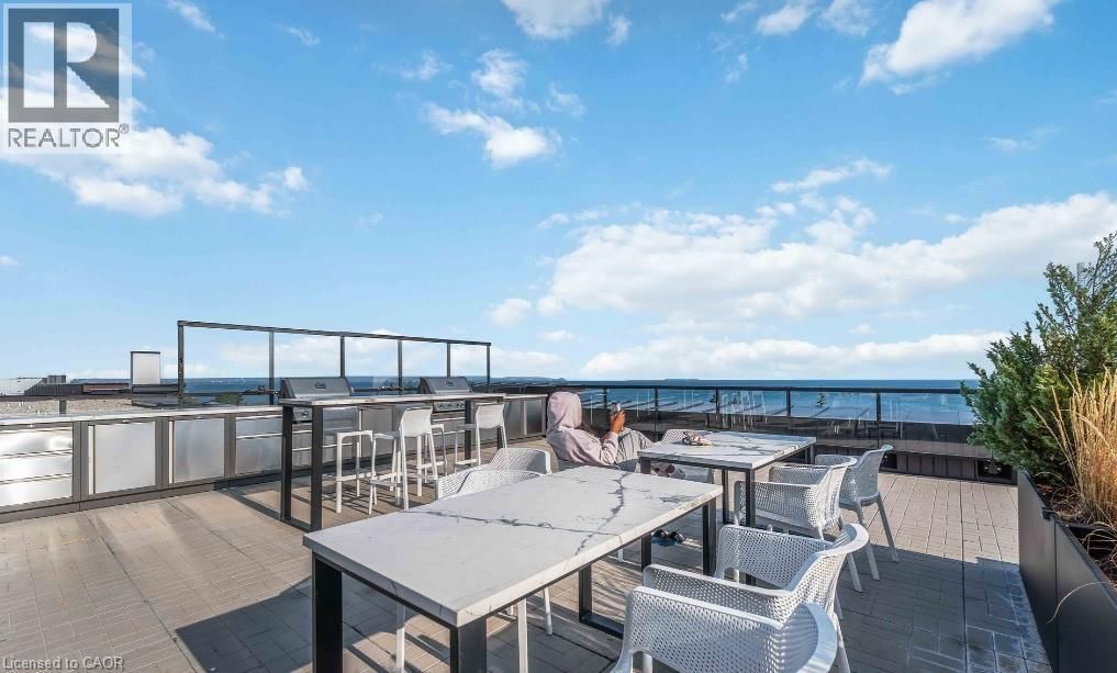 510 - 600 NORTH SERVICE ROAD Image 8