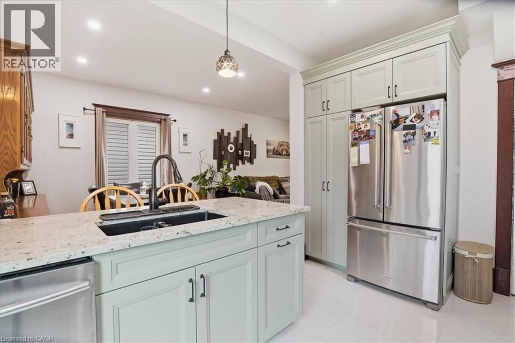 608 ONTARIO STREET Image 14