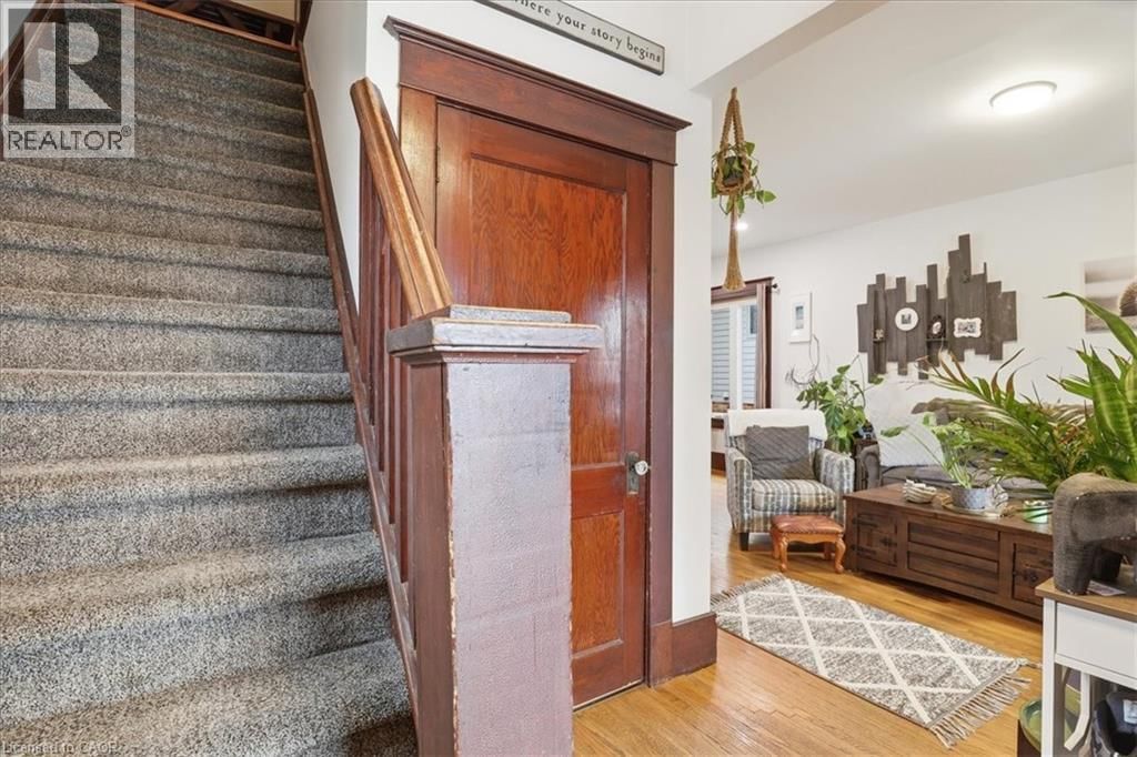 608 ONTARIO STREET Image 16