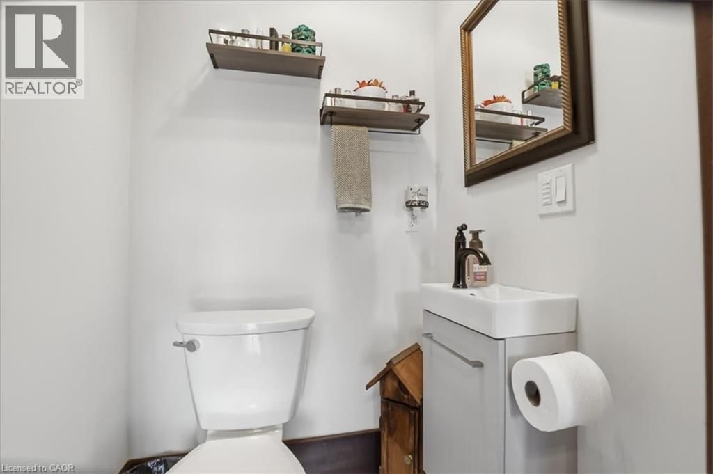 608 ONTARIO STREET Image 26